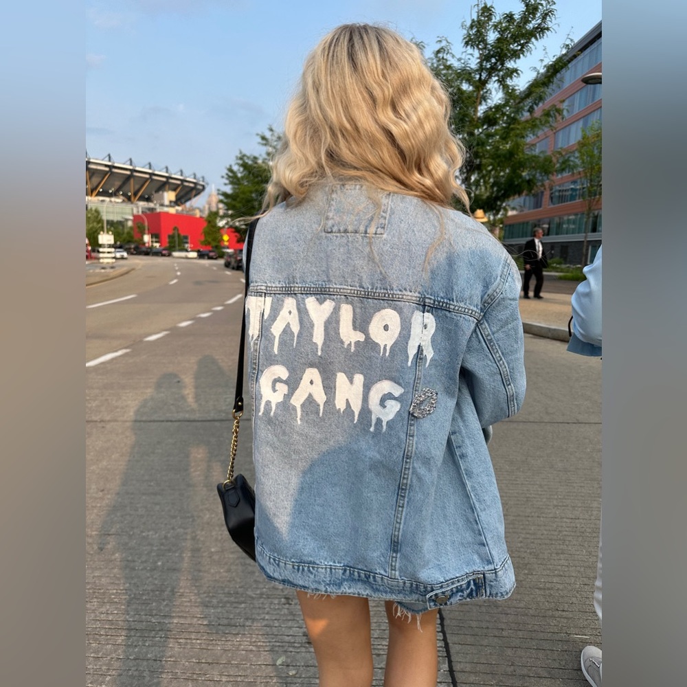 TAYLOR SWIFT SWIFTIE JEAN JACKET FOR ERAS TOUR